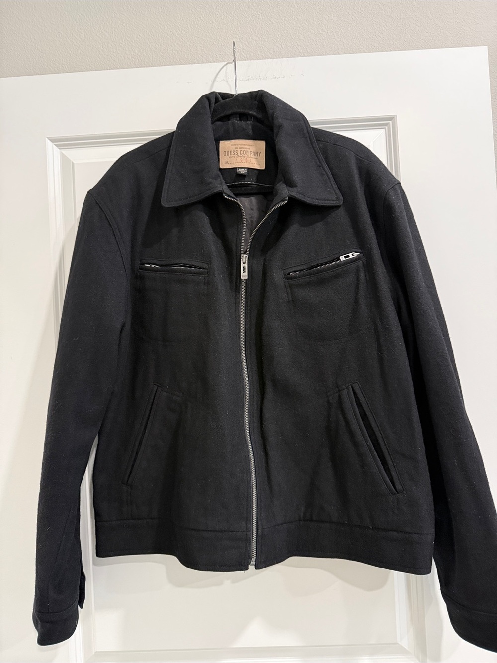 GUESS Company Black Zip-Up Jacket sz xl
